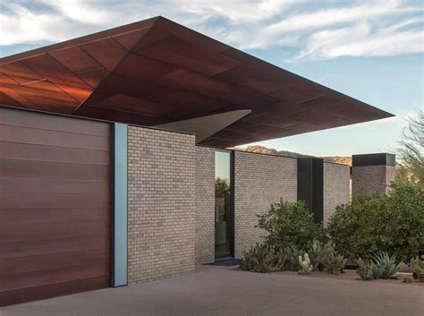 A I R Creates Oasis Around Central Living Spaces At Arizona Desert