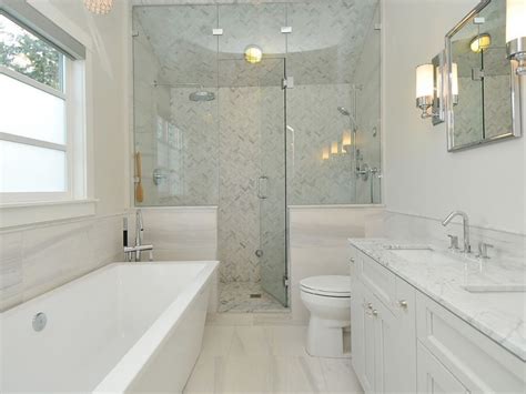 In reality, creating a small master bathroom that is loaded with style is truly possible. 20+ Small Master Bathroom Designs, Decorating Ideas ...
