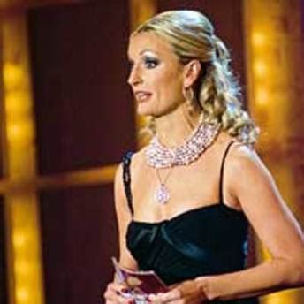 Kabarettistin monika gruber schaut auf das verrückteste jahr zurück, das sie erlebt hat: "Monika Gruber" - Stars - tele.at