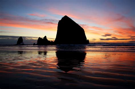 Winter Is Sunset Season On The Oregon Coast These 15 Glorious Sunsets