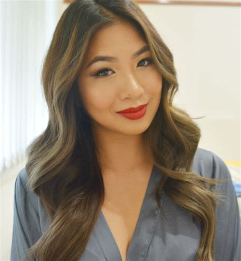 Use a mousse specifically designed to enhance curls. HOW I CURL MY HAIR - LOOSE WAVES TUTORIAL - LARISALOVES