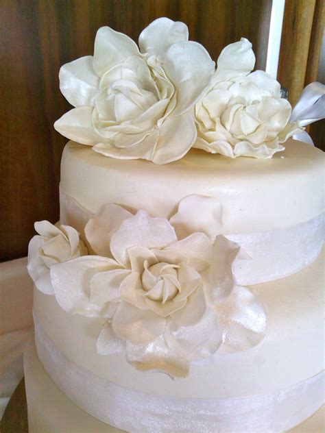 Wedding Cake Sugar Flowers Gardenia Cake Wedding Cakes Sugar Flowers