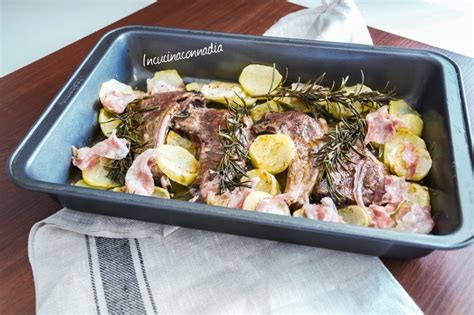 Di guanciale una cipolla rossa dolce di tropea 2 peperoni carnosi una. Costolette di agnello con patate e pancetta al forno ...