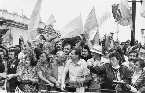 16 липня 2021 року святкується день бухгалтера й аудитора україни. Бібліотека ім. М. П. Стельмаха ЦБС Голосіївського району м ...