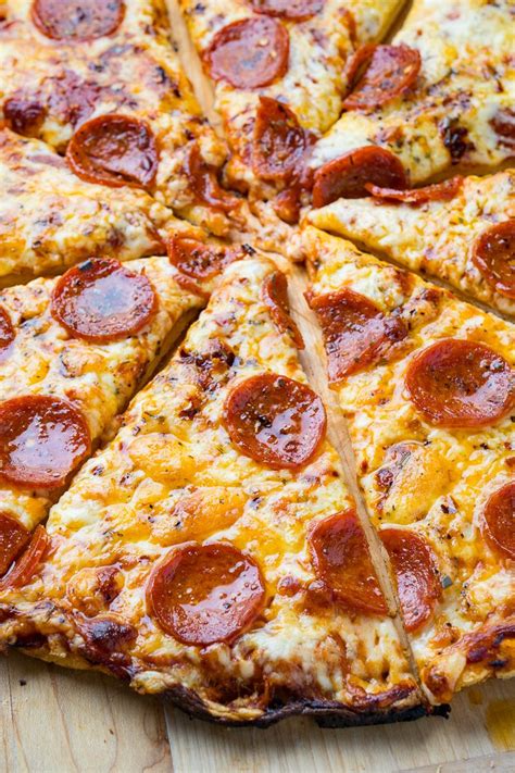 Chicago Style Thin Crust Pizza Recipe Pizza Recipes Homemade Thin