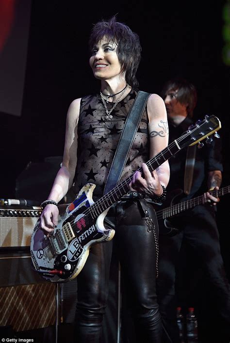 Joan Jett Topless Diygerty