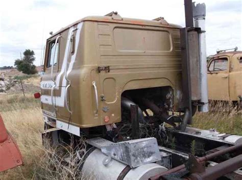Find the right truck for your business. International 4070 Transtar II (1978) : Sleeper Semi Trucks