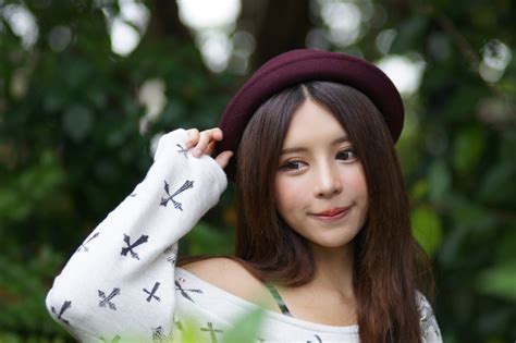1080p taiwanese bokeh hat hong kong zhang qi jun park models face model asian girl