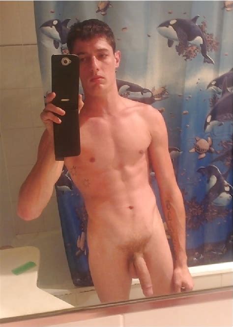 Naked Men In The Mirror 31 Pics