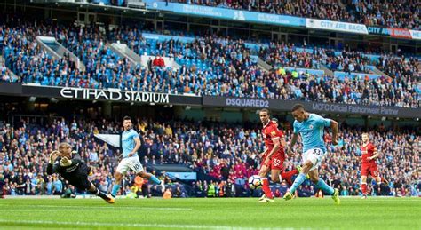 A(z) liverpool v man city 2:2 goals című videót footiegoals nevű felhasználó töltötte fel a(z) sport kategóriába. Man City 5-0 Liverpool: Reds routed as Mane sees red ...