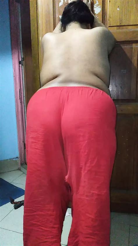 Desi Nacktes Mädchen Im Roten Schlafanzug Heißes Indisches Mädchen Xhamster