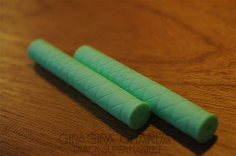 This is a list of accessories released for the nintendo entertainment system (known in japan as the family computer, or famicom) by nintendo and other various third party manufacturers. Champ Yoshida - Long Track Bike Grips - Keirin - Track ...