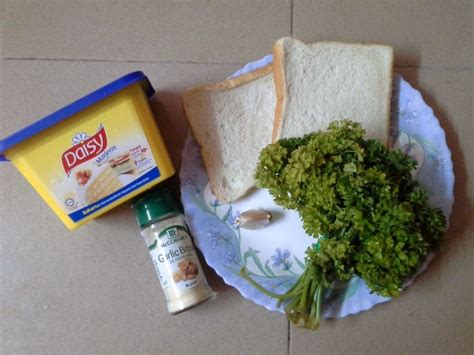101 calories, 11.1g fat,.4g carbs, 9g fiber,.7g protein; Resep Simpel Bikin Garlic Bread Berbahan Roti Tawar. Nggak ...