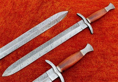 Damascus Knife Custom Handmade 25 Rose Wood Handle Beautiful Sword