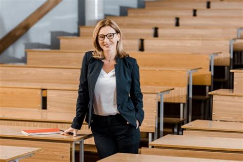 Wenn es um offizielle anliegen geht und du einen briefumschlag zugesandt bekommen hast, den du verwenden sollst. Die schriftliche Anrede für ein Paar