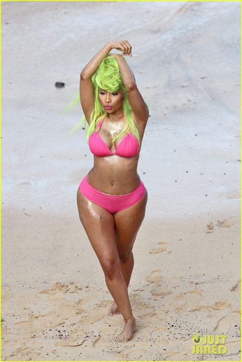 Nicki Minaj Bikini Bod For Starships Video Nicki Minaj Photo 29786880 Fanpop