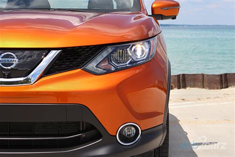 The intriguing new 2017 nissan rogue sport is priced like a subcompact suv but has the space, flexibility and comfort of a larger model. 2017 Nissan Rogue Sport SL AWD Review | Web2Carz