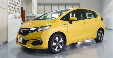 Honda Fit Hybrid Review Small Smooth Super Efficient A Small