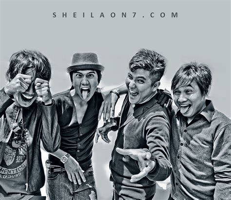 Akhdiyat duta modjo atau yang lebih dikenal dengan duta sheila on 7 merupakan musisi indonesia yang terkenal sebagai punggawa grup band sheila on 7. 7 Fakta Sheila On 7 Yang Wajib Anda Tahu Sebelum Konsert ...