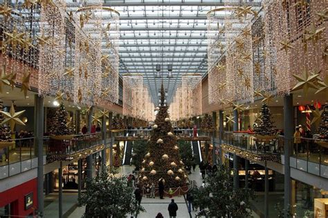 Find the perfect arkaden potsdamer platz stock photos and editorial news pictures from getty browse 677 arkaden potsdamer platz stock photos and images available, or start a new search to. Potsdamer Platz Arkaden: Berlin Shopping Review - 10Best ...