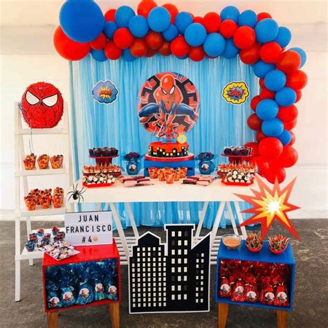 Creando aviones de papel tendremos una temática muy divertida para hacer en un cumpleaños infantil, y de muy bajo presupuesto. Fiesta de Spiderman | Más de 30 Ideas para decorar