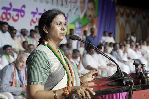 Karnataka Congress Leader Lakshmi Hebbalkars Claims That Lokayukta Police Plans To Raids Her