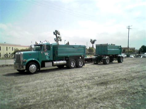 Polish your personal project or design with these dump truck transparent png images, make it even more personalized and more attractive. Kopi Hangat: Kumpulan Foto Gambar Mobil Dump Truck