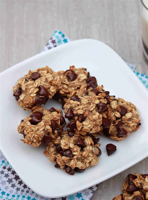 So 5 cookies means i ate 1 banana and around ¼ cup of oatmeal plus a few pieces of walnuts. 3 Ingredient Banana Oatmeal Chocolate Chip Cookies - My ...