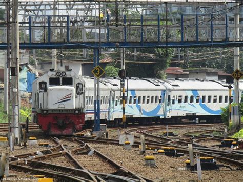 Cari promo harga tiket kereta api bandung surabaya murah. Info Jadwal Kereta Api Jaka Tingkir 2020, Harga Tiket Dan ...