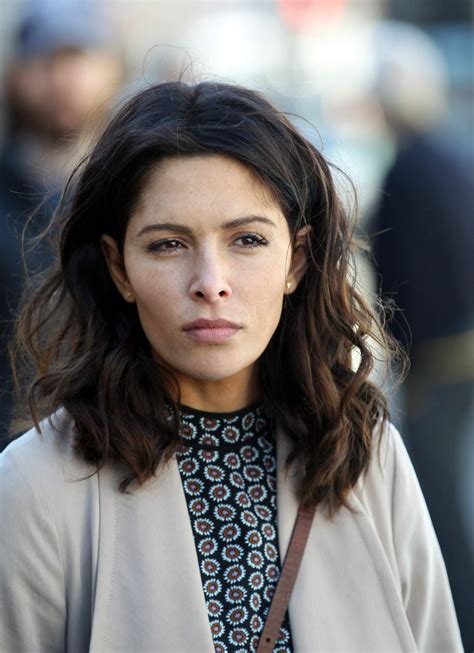 Related sarah showing her flexibility (imgur.com). Sarah Shahi - Filming 'Nancy Drew' in New York City 3/19 ...