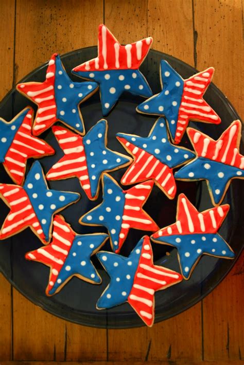 Fondant is a very versatile decorating media! 4th of July Sugar Cookies - A Dash of Megnut