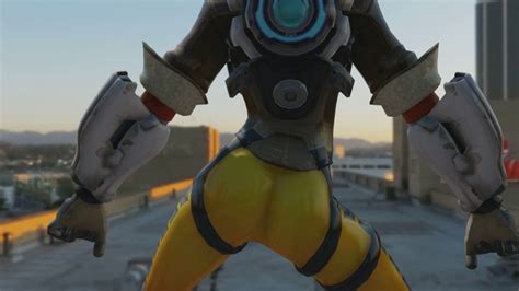 Sexy Tracer Bubble Butt Youtube