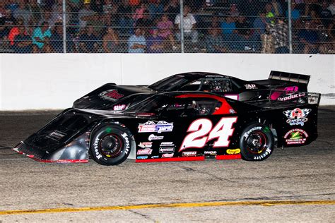 Reveal The Hammer Outlaw Super Late Models