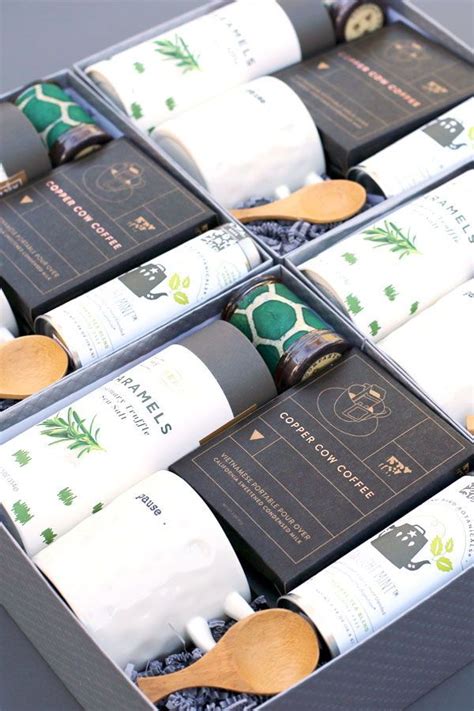 Show appreciation for your workers with these unique gift ideas. 5 Unique Client Gift Ideas For The Holidays | Client gifts ...