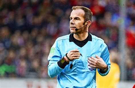 Hier kannst du jeden austragungsort anklicken, um alle wichtigen informationen wie ansprechpartner , spieltage , spielfeldadresse, usw. Fußball-Bundesliga: Wie Marco Fritz der beste deutsche ...