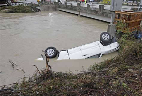 Used car dealership website of dill's used cars used car dealer in lexington, sc used cars. South Carolina Insurers to Weather At Least $181M in ...