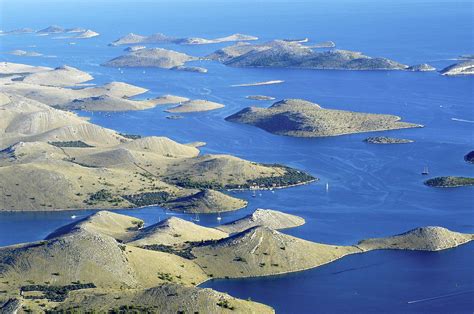 Arhipelag je podjeljeno u dvije skupine. Discover Dalmatia - Nacionalni park Kornati - Izleti