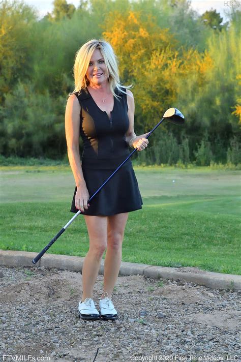 Golf Girl Jumps On The Opportunity To Showcase Her Sexy Body Outdoors