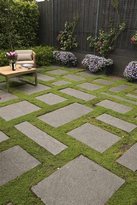 Front yard landscaping garden stepping stones small garden with stones garden lawn and garden backyard landscaping stepping stone pathway so, we were digging in our back yard and found this concrete slab just below the surface of the dirt. Pin on STONE / PAVING