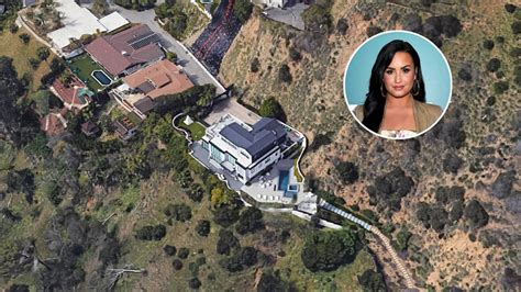 5 Things That Make Demi Lovatos House So Luxurious