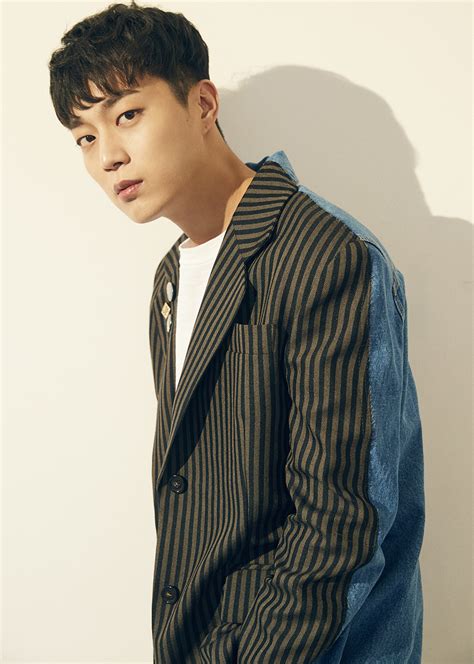 Yoon Doo Joon Reprises His Role For Third Season Of Lets Eat With