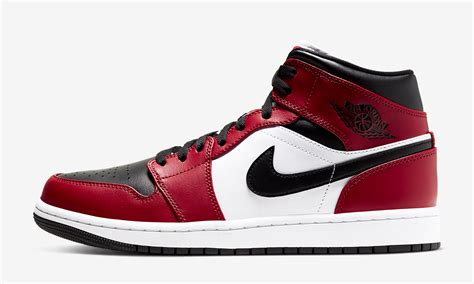 Grab a detailed look below, and expect this air jordan 1 mid to release soon at select retailers and nike.com. Air Jordan 1 Mid Chicago Black Toe Shirts | SneakerFits.com