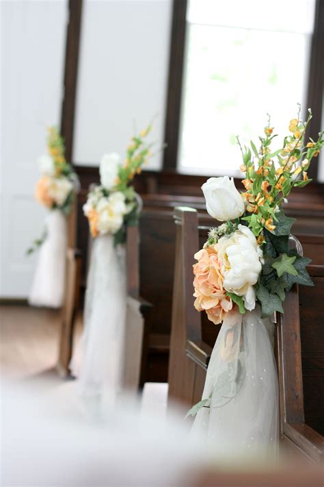 Creating The Perfect Country Church Wedding Decoration