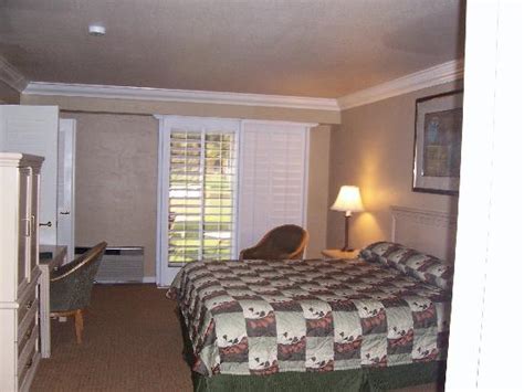 Check spelling or type a new query. The Huge Master Bedroom-400 sq. feet - Picture of Indian ...