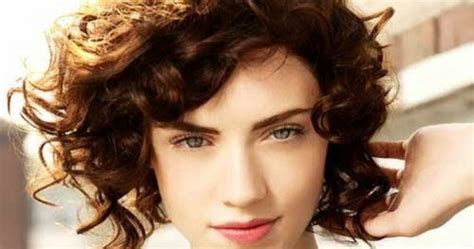 Wysepka Fashion And Styles Short Curly Hairstyles For Women