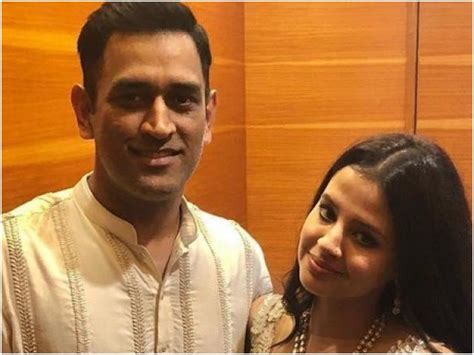 Ms Dhoni Sakshi S Th Wedding Anniversary The Love That We Yellove