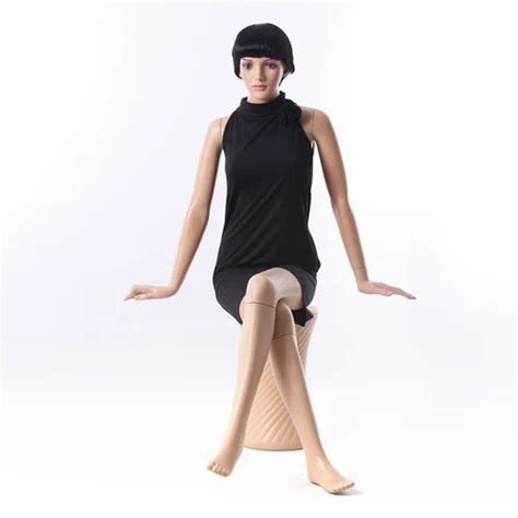 Adams Fiberglass Female Sitting Mannequins At Rs 45000 Piece In New