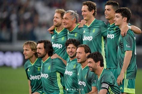 Una serata indimenticabile, all'insegna dei valori della solidarietà e con il preciso scopo di raccogliere più fondi possibili per la ricerca sul cancro e sulle malattie genetiche. La partita del cuore 2019 su Rai1: anticipazioni