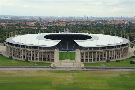 Weekly meetup in neukölln every tuesday at 9pm. Olympiastadion (Berlino) - Wikipedia