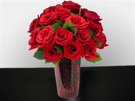 Red Roses From 1 800 Flowers Uberoom